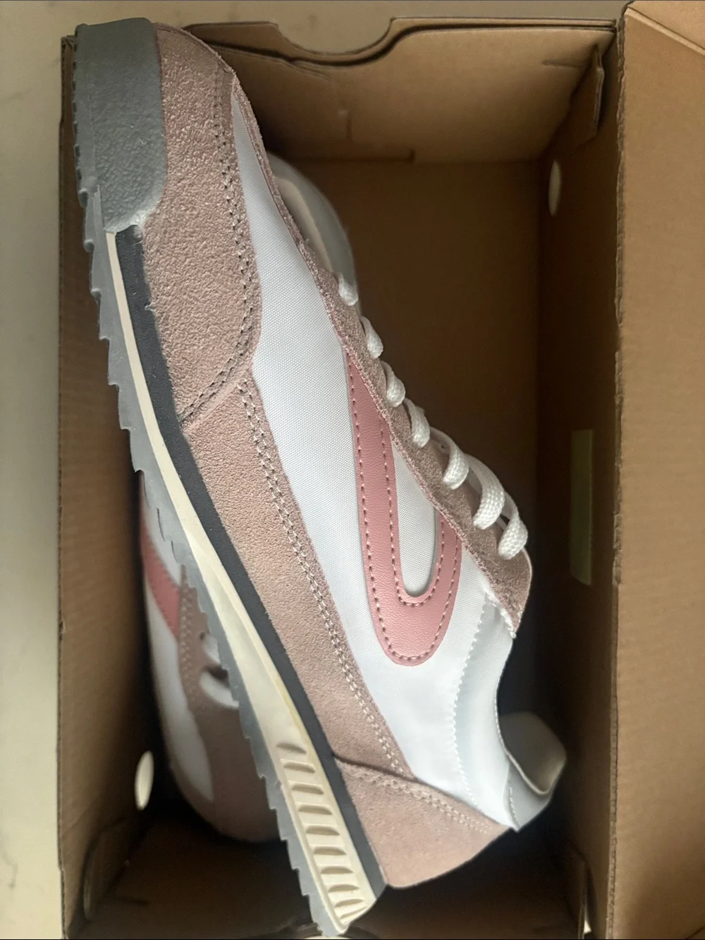 Tretorn Women's Pink and White Retro Runner Sneakers